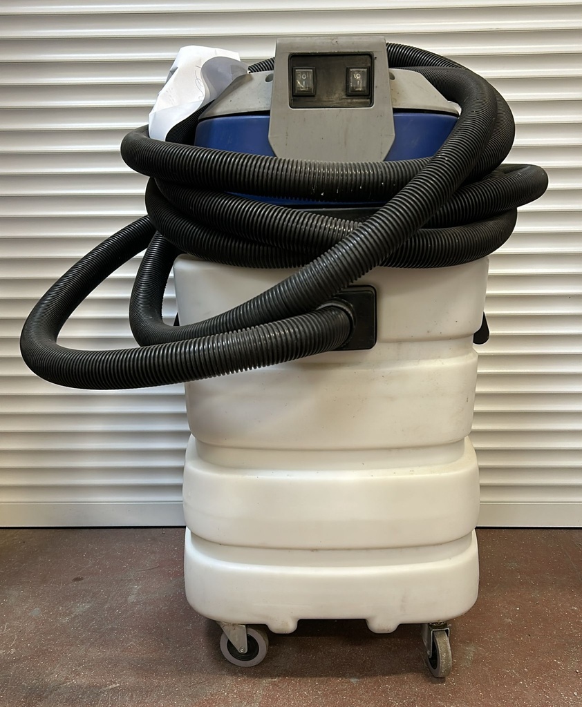 Aspirateur eau & poussière